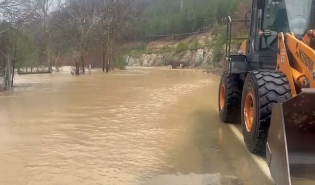 Adana'da sel ve heyelan