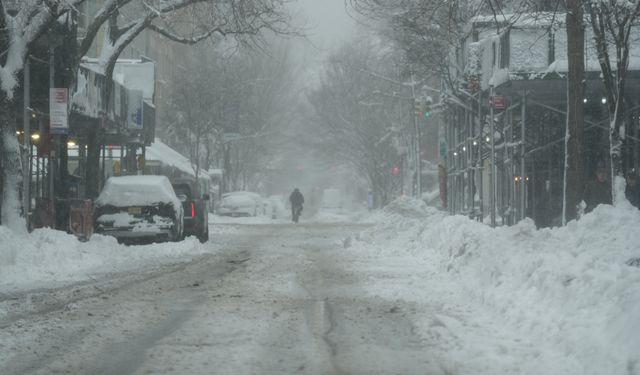 ABD’de kar fırtınası hayatı durma noktasına getirdi