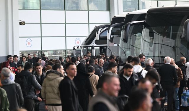 Bayram öncesi otogarlar tıklım tıklım!