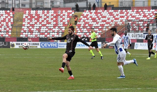 Vanspor ve Sarıyer yenişemedi!