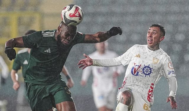 Erzurumspor koşar adım Süper Lig'e