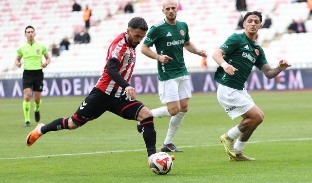 Sivasspor, Ümraniyespor'u 1-0 mağlup etti