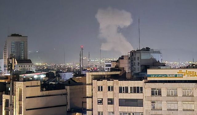 Tahran'da patlamalar meydana geldi