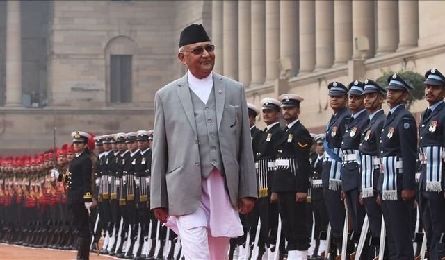 Eski Başbakan ve İçişleri Bakanı gözaltına alındı!