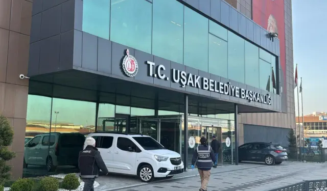 Uşak Belediyesi’ne ikinci dalga operasyon
