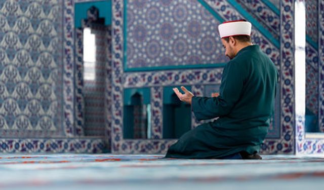 Diyanet 3 bin 209 din görevlisi alacak!