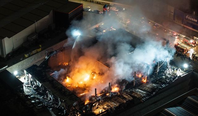 Ankara'da ilaç fabrikası kül oldu!