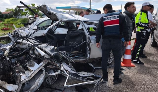Yollar kan gölüne döndü:  Ölü ve yaralılar var!