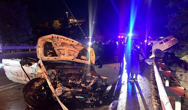 Katliam gibi kazada 4 kişi öldü, 11 kişi yaralandı