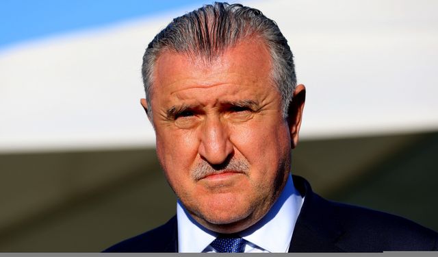 Bakan Bak: Milli takımımız çok iyi işler yapacak