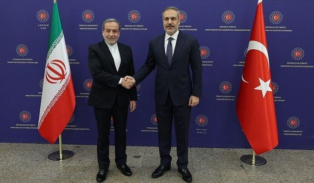 Bakan Fidan, İran Dışişleri Bakanı Erakçi ile görüştü