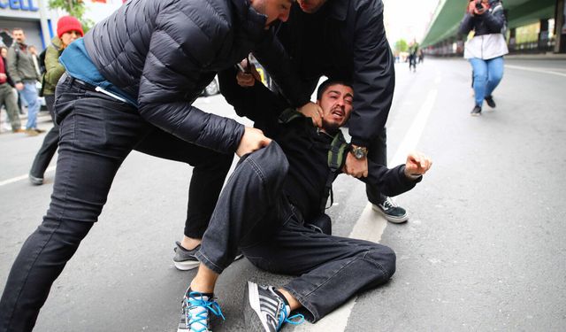 Taksim'e yürümek isteyen 80 kişi gözaltına alındı