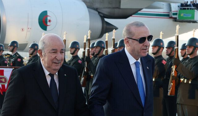 Erdoğan, Tebbun'u resmi törenle karşıladı!