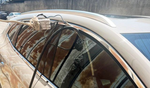 Kaçak elektrikle araç şarj istasyonu yapmış!