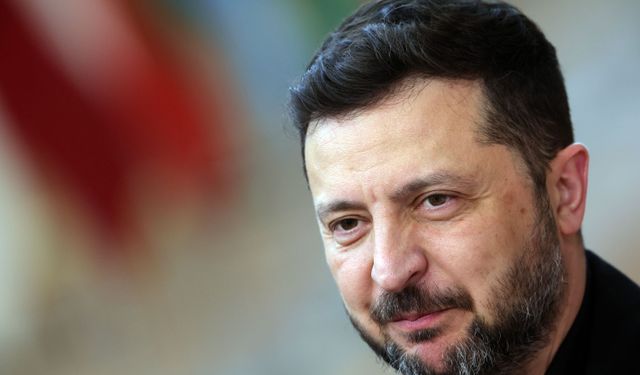 Polonya, Zelenskiy'e verdiği devlet nişanını geri aldı!