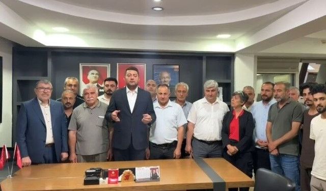 CHP'de gece yarısı çilingirli devir!