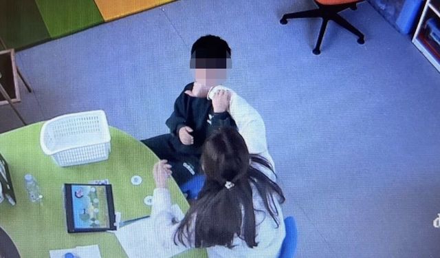 Otizmli çocuğa şiddet kamerada!
