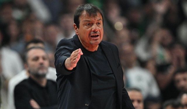 Ergin Ataman, Olimpiakos taraftarına cevap verdi