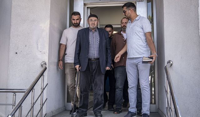 Polise bir türlü inanmadı: Dolandırıcıların hedefindeki Alzheimer hastası son anda kurtarıldı