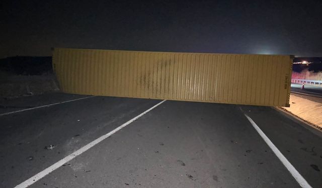 Yola savrulan dorse can aldı