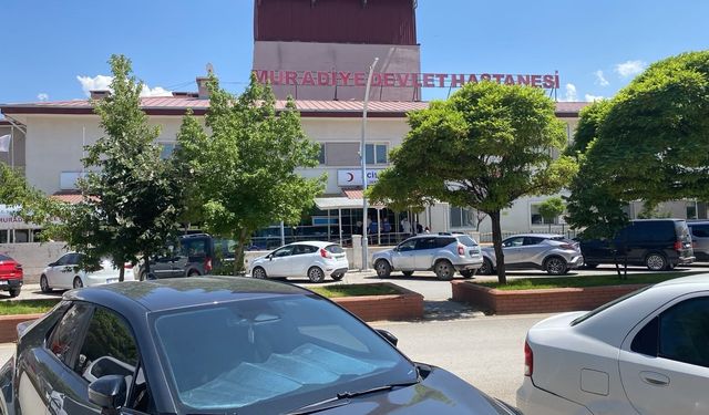 Silahlı ve sopalı kavgada 15 kişi yaralandı!