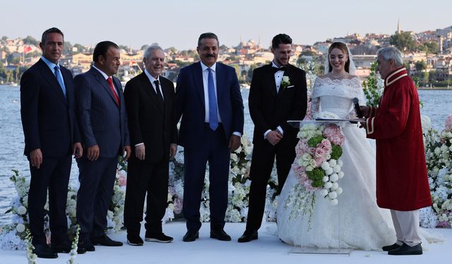 Fenerbahçeli İsmail Yüksek, dünyaevine girdi