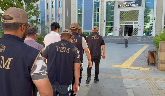 Kırşehir merkezli FETÖ operasyonunda 8 gözaltı