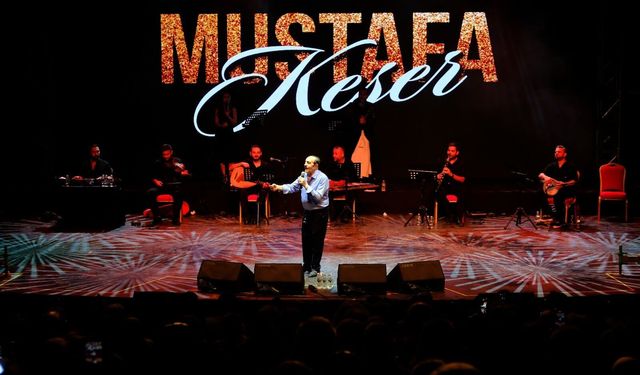 Mustafa Keser'den müzik ve kahkaha dolu gece