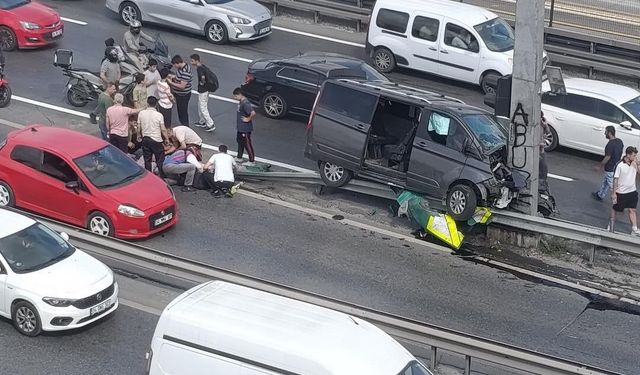 Öğrencileri taşıyan araç kaza yaptı!