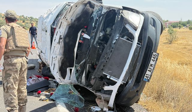 Diyarbakır'da minibüs kazasında ölü sayısı 7'ye yükseldi