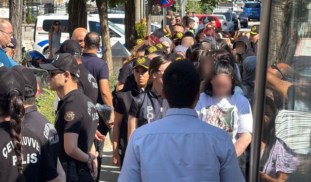 19 ilde internet dolandırıcılığı operasyonu: 53 şüpheli tutuklandı