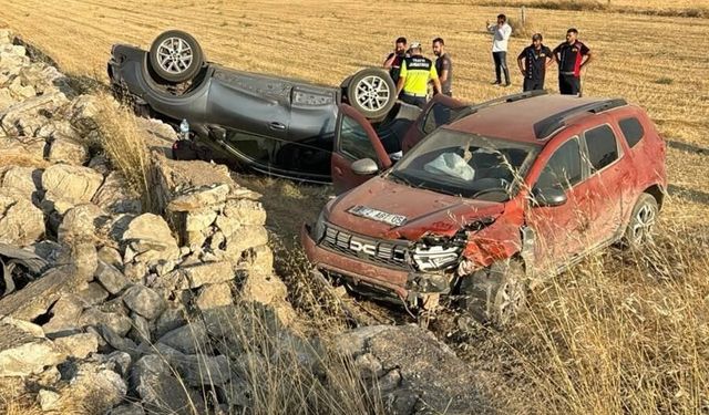Afyonkarahisar'da trafik kazası: 1 ölü 5 yaralı