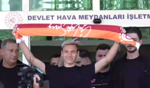 Galatasaray'da yeni transfer Aleksey Batrakov İstanbul'da!