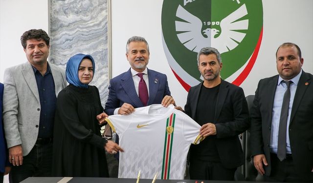 Yeniden Refah Partisi'nden Amedspor'a ziyaret!