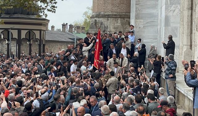 YENİ Parti Lideri Özel: Milletin koyduğu ismi değiştirtmeyiz