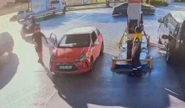Dolandırıcı para dolu poşeti alıp gitti!