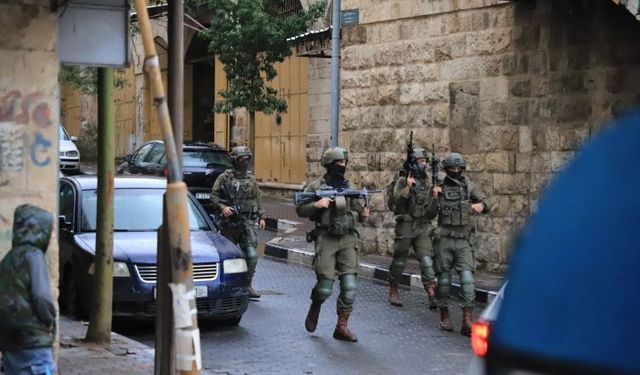İsrail, El Halil'i ablukaya aldı