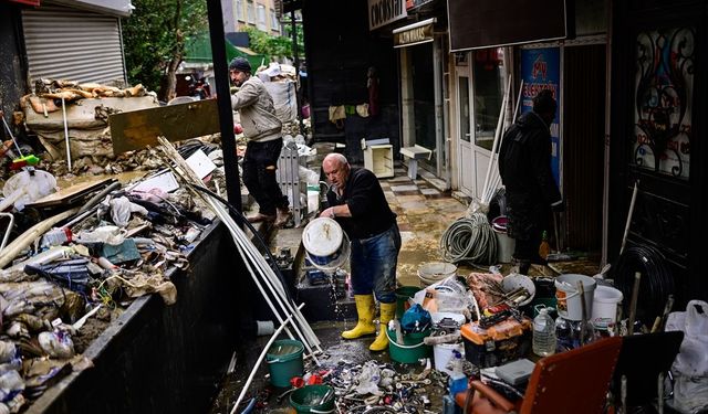 İstanbul'daki felaketin ardından hasarın izleri siliniyor!