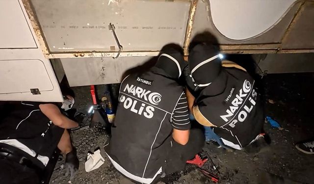 İstanbul'da film sahneleri gibi uyuşturucu operasyonu