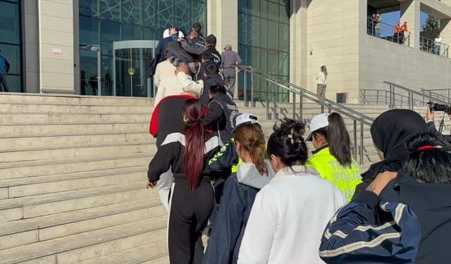 Uyuşturucu ve fuhuş operasyonunda 35 şüpheli yakalandı