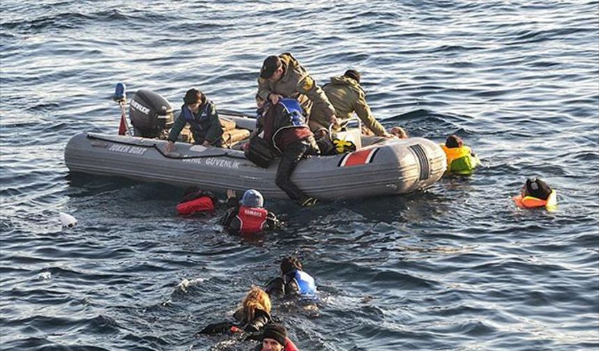 Göçmen teknesi battı: 15 ölü