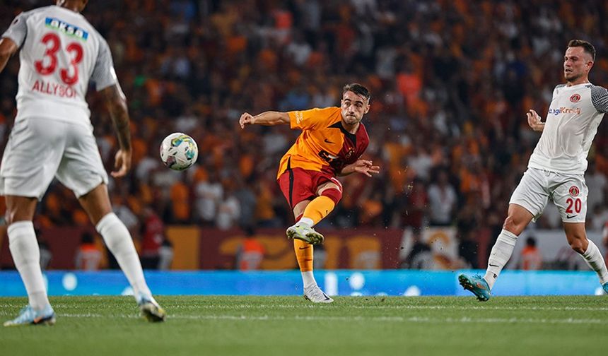 Galatasaray'da Yunus Akgün gelişmesi