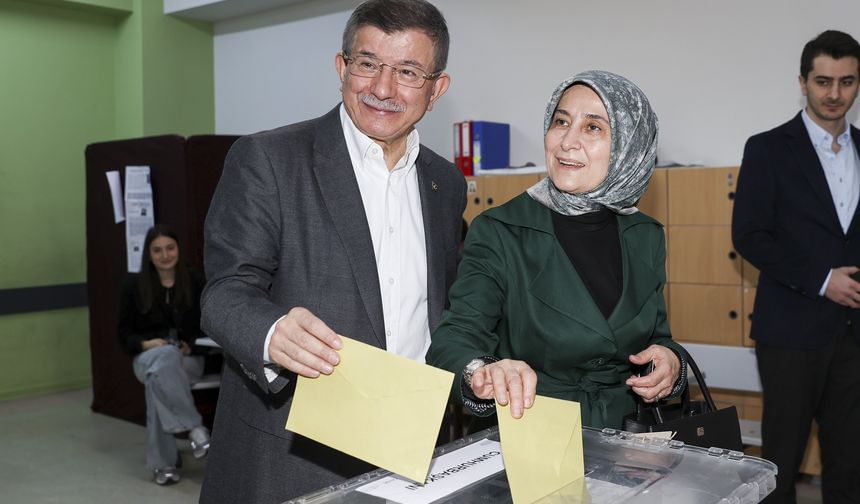 Davutoğlu Eyüpsultan'da oyunu kullandı!