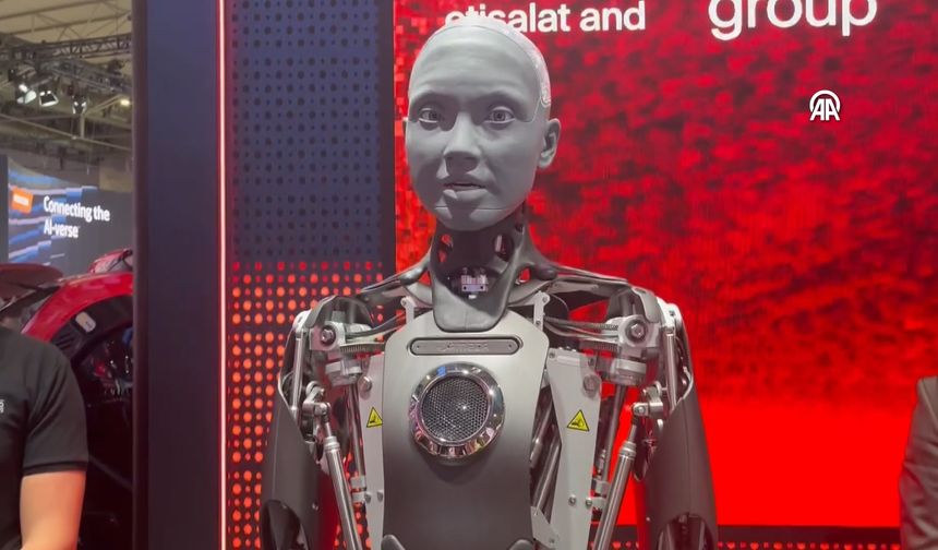 Gittikçe akıllanan robotlar Barselona'da yine ilgi odağı oldu