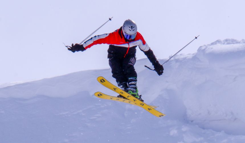 Freestyle akrobasi kayakçıları nefes kesti