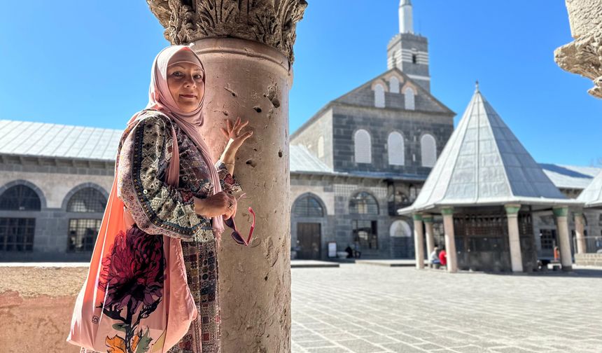 Ukrayna’dan tur rehberi olarak geldiği Diyarbakır’da Müslüman oldu