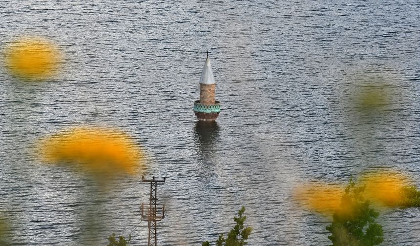 Eski yerleşim yeri yağışlarla tekrar su altında kaldı!