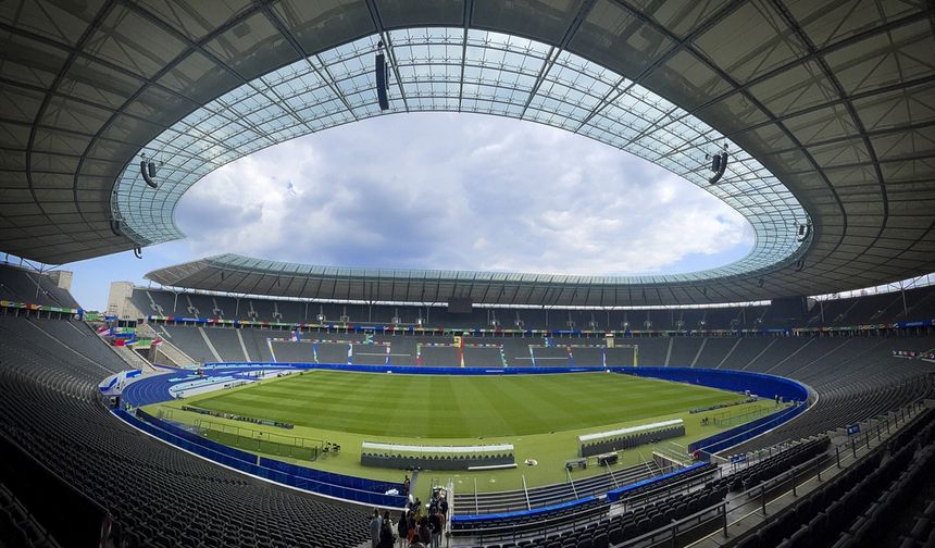 Berlin Olimpiyat Stadında Euro 2024’e hazırlıklar devam ediyor