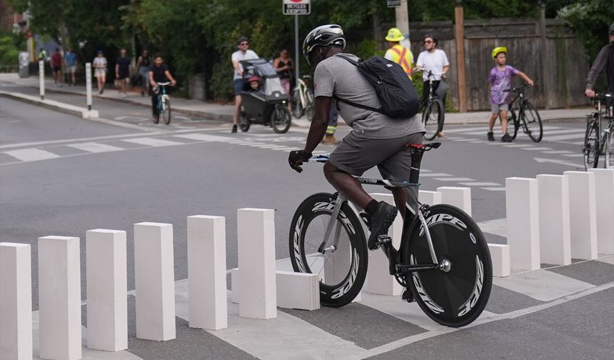 8000 Domino Taşı Toronto’da devrildi