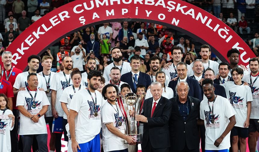 Cumhurbaşkanlığı Kupası 14. Kez Anadolu Efes'in!